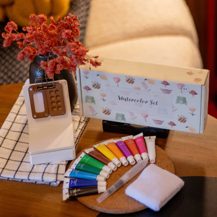 Tiktrove Watercolor Kit