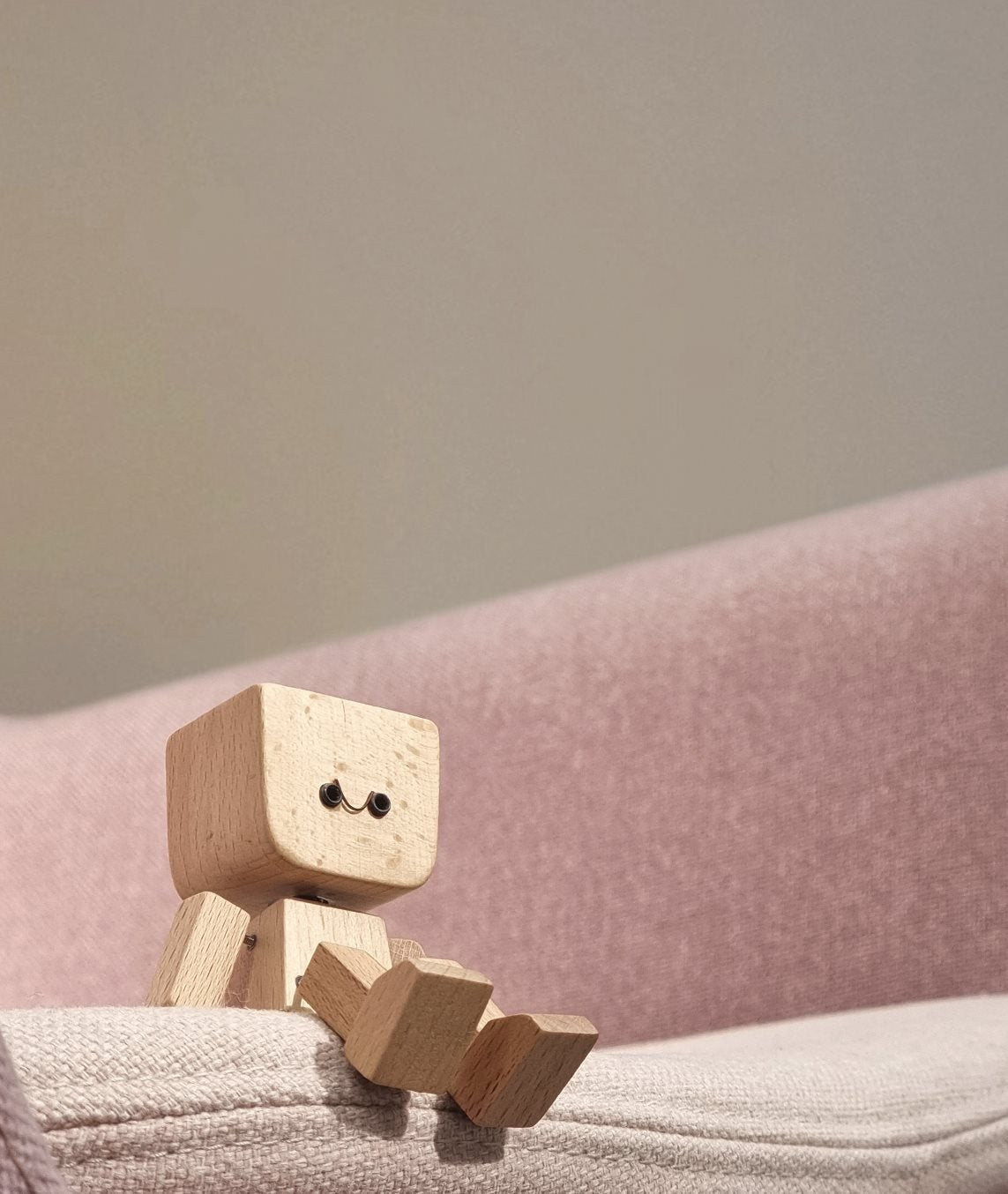 Handmade Charming Shaking Wooden Man Figurine