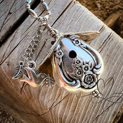✨The 1951 "Magnolia" Birdhouse Necklace