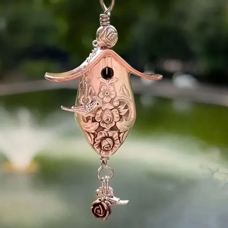 ✨The 1951 "Magnolia" Birdhouse Necklace