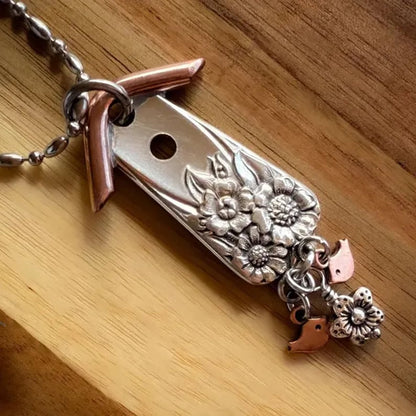 ✨The 1951 "Magnolia" Birdhouse Necklace