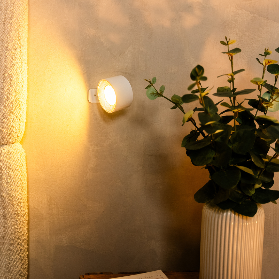 Tiktrove - Wall Lamp