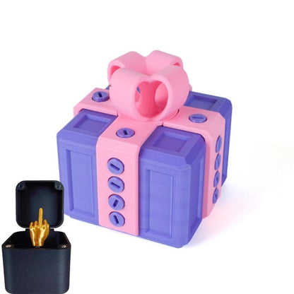 🎁 The Prank Box – Hilarious Screw Challenge with Middle Finger Surprise 🤪🖕