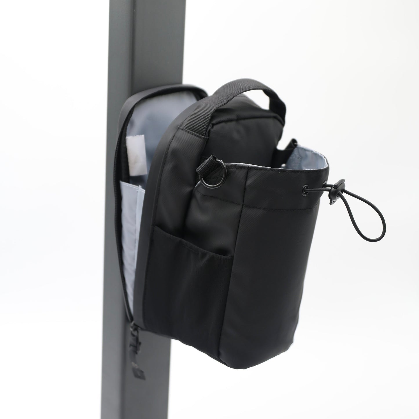 Magnetic Gym Bag for Gym, Travel, Work, and Sports