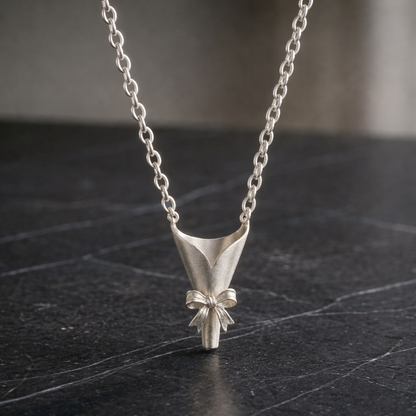 Tiktrove Flower Necklace