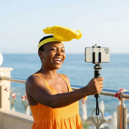 😂 Palm-Sized Sun Hat – Wear Fun, Steal the Spotlight!