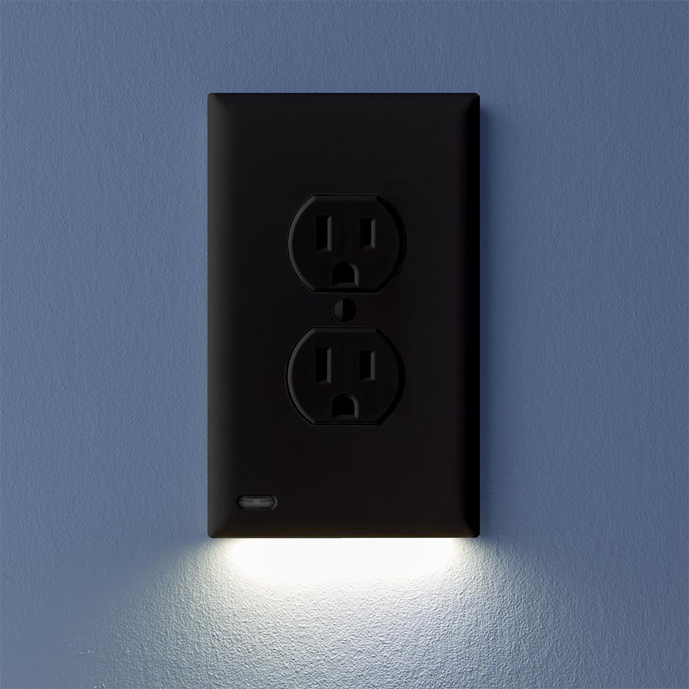 OUTLET WALL PLATE WITH LED NIGHT LIGHTS-NO BATTERIES OR WIRES [UL FCC CSA CERTIFIED] 1 Set ( 2 PCS )